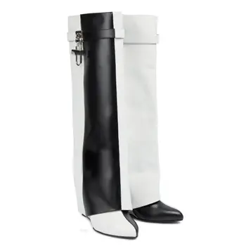 Moda Siyah Beyaz Maç Renkler Kadınlar Diz Yüksek Çizmeler Metal Dekorasyon Sivri Burun Takozlar Ayakkabı Toka Askı Kat Uzun Çizmeler