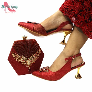 Zarif İtalyan Kadın Eşleşen ayakkabı ve çanta seti Kırmızı Renk Rahat Topuklu Arkası Açık İskarpin Pompaları Düğün Parti için