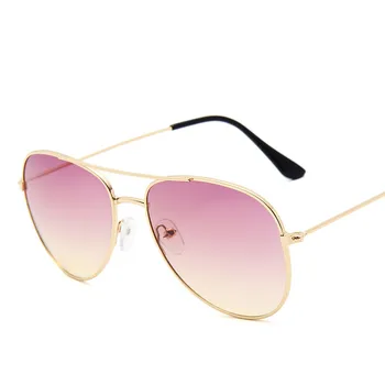 2019 Klasik moda güneş gözlükleri Erkekler / Kadınlar Renkli Yansıtıcı Kaplama Lens Gözlük Aksesuarları güneş gözlüğü Oculos Feminino