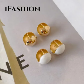 IFASHION Altın Tasarımcı Şık Altın Top Küpe Kadınlar İçin 18K Au750 Sarı Altın Köpüklü Nişan Yıldönümü Güzel Takı